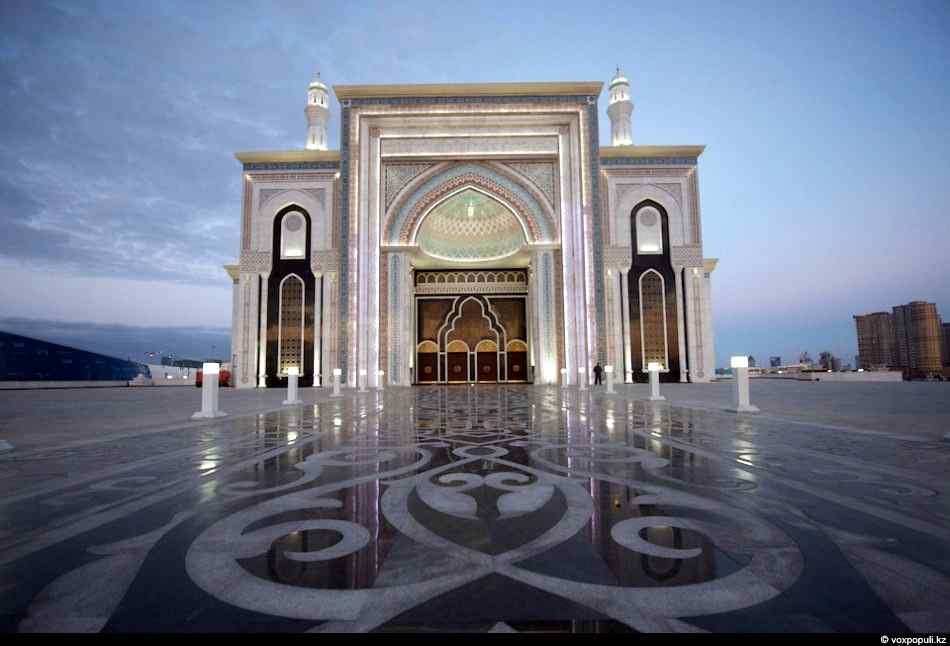 Khazrat Sultan Mosque